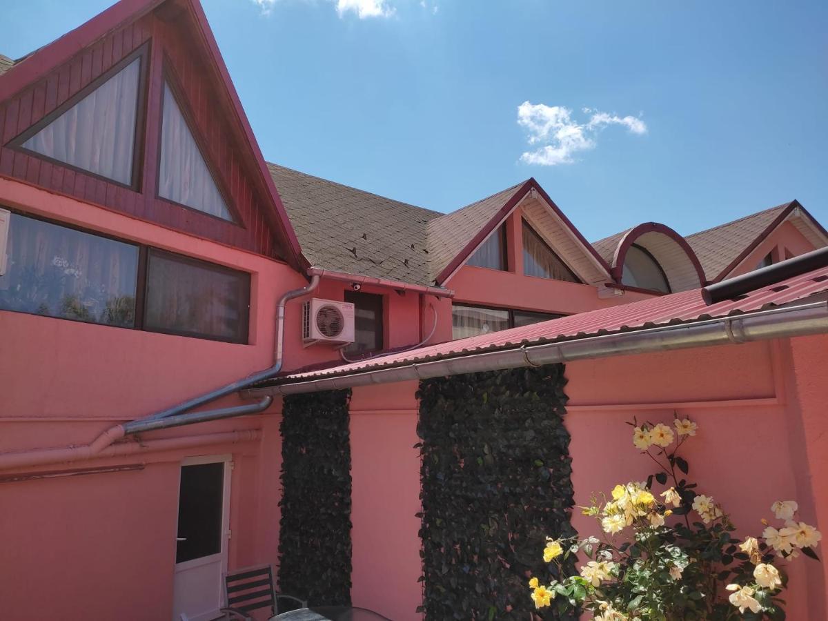 Calypso Rooms Fagaras Exterior photo
